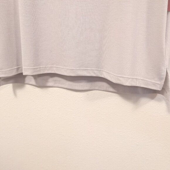 Reebok Crew Neck Tee-Shirt, Soft Athleisure Shirt Size Small - Picture 5 of 10